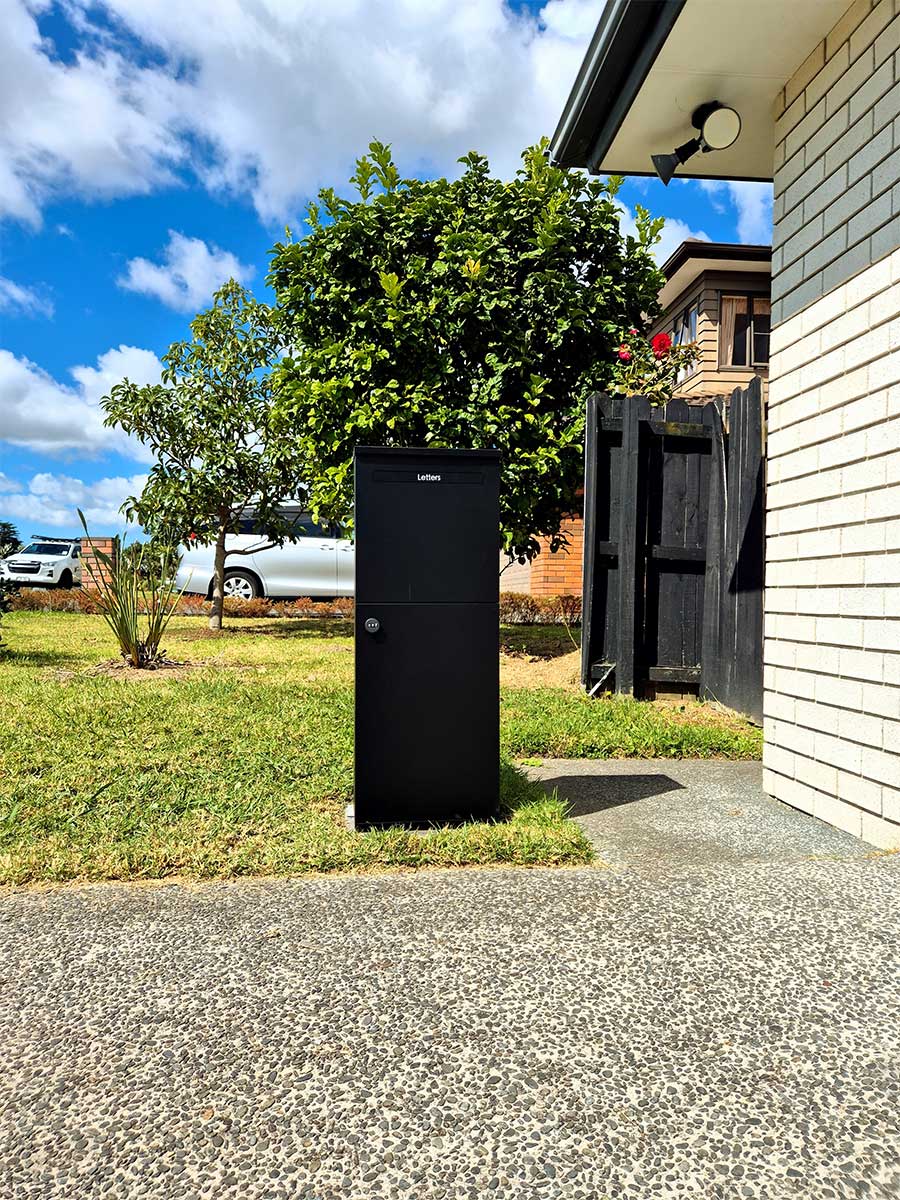 Black Mailboxes in NZ